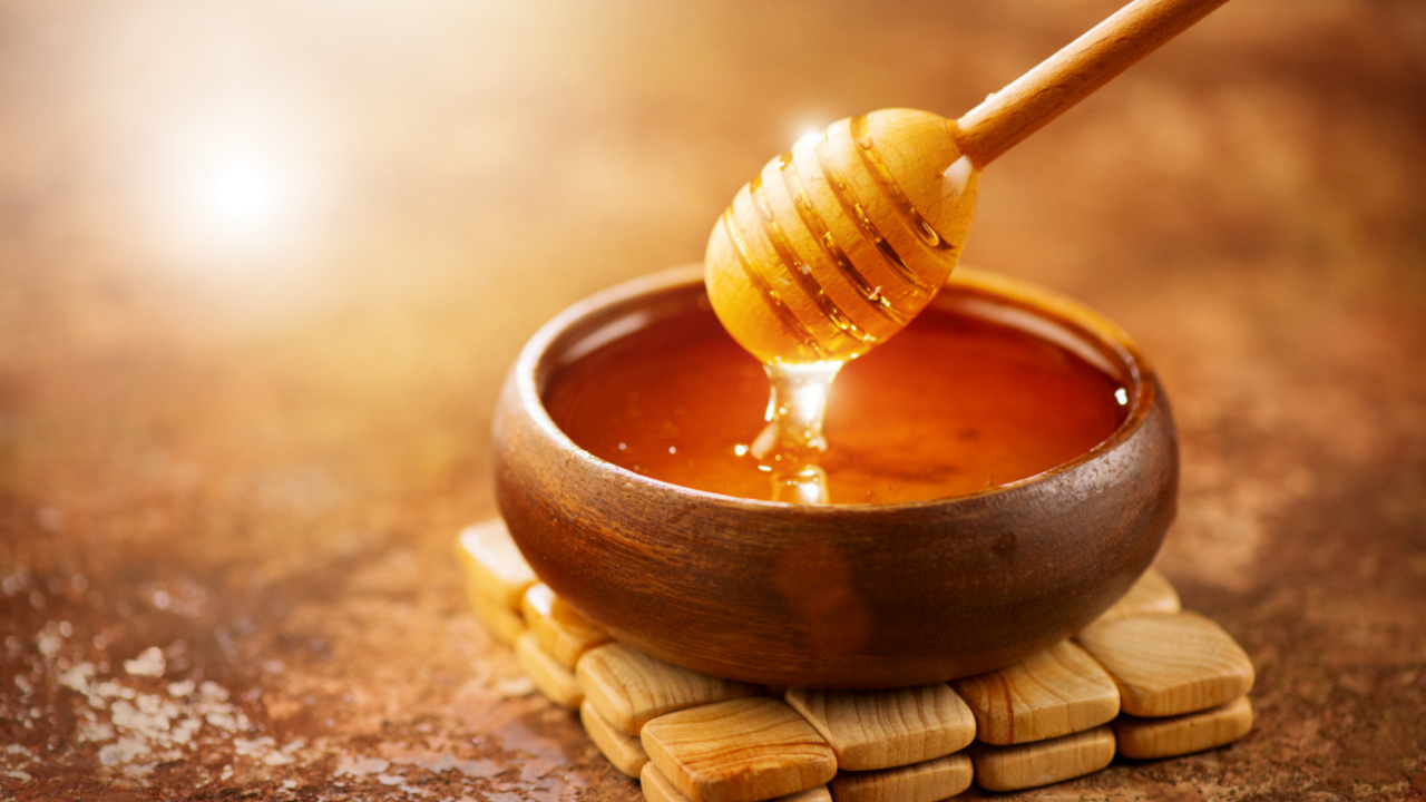 Cách làm tỏi đen ngâm mật ong Tăng cường sức khỏe và hương vị tuyệt vời Cách làm tỏi đen ngâm mật ong Tăng cường sức khỏe và hương vị tuyệt vời