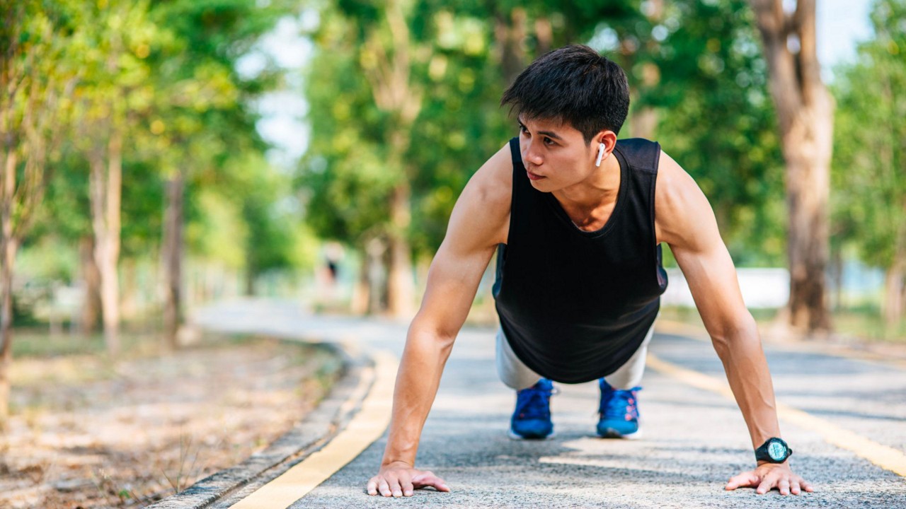 Push up là gì? 10+ bài Pushup giúp thay thế việc tập Gym AIA Vietnam