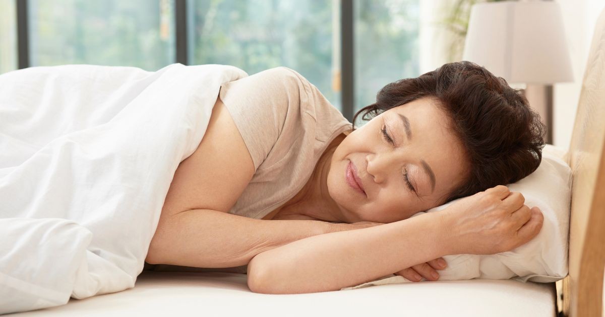Cách pha mật ong uống trước khi đi ngủ: 3 công thức dễ làm | AIA Vietnam